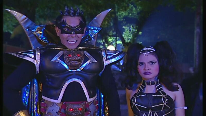 File:Panji Manusia Millenium.jpg